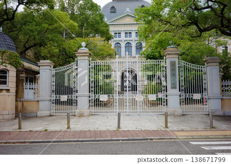 Gate of the Hyogo Prefectural Government Building 138671799