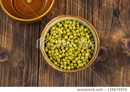 Green Peas in Bowl, Preserved Vegetable Ingredient Green Peas in Bowl, Preserved Vegetable Ingredient 138674978