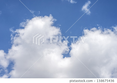 春日的天空,藍天,晴朗,春天,四月,圖片 春日的天空,藍天,晴朗,春天,四月,圖片 138675436