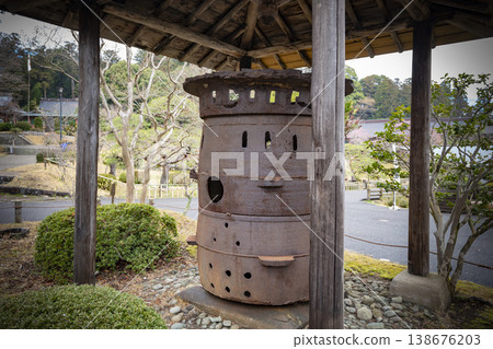 仙台藩的古式鑄幣爐和日本鑄幣技術至今仍保存在鹽釜神社。 138676203