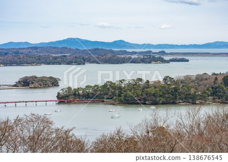 A spectacular view of Matsushima Bay from Saigyo-modoshi-no-matsu Park, Miyagi Prefecture, one of Japan's three most scenic spots. 138676545