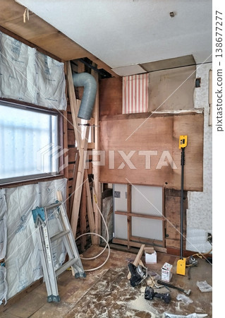 翻新施工現場 138677277