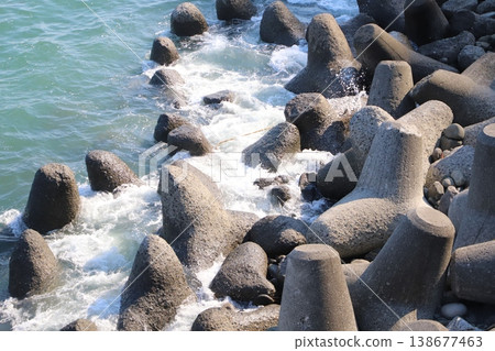 奧突海岸（靜岡縣靜岡市駿河區）－消波塊 138677463