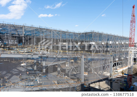 Floor construction work involving laying deck plates on steel frames; Slope structure under construction (3) Floor construction work involving laying deck plates on steel frames; Slope structure under construction (3) 138677518