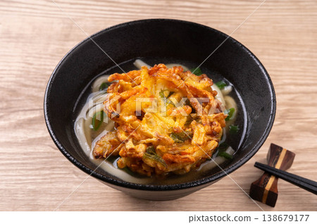Kakiedake udon noodles 138679177