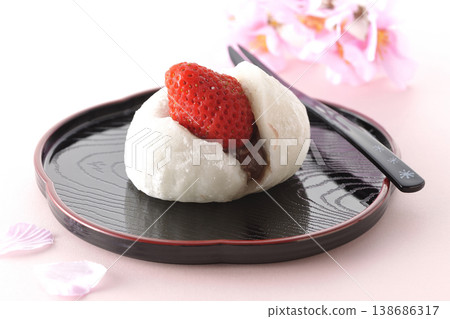 草莓恩惠 138686317