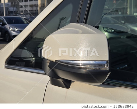 適用於小型貨車的白色珍珠側視鏡 138688942