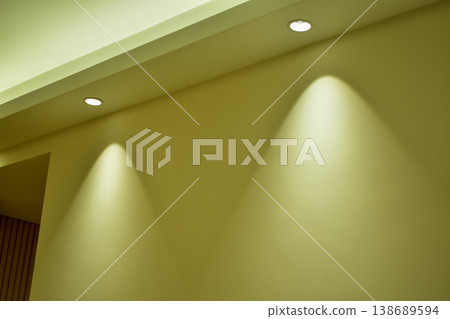 Close-up of the light at home. Home interior design, the lighting decoration at home. Warm light. Close-up of the light at home. Home interior design, the lighting decoration at home. Warm light. 138689594