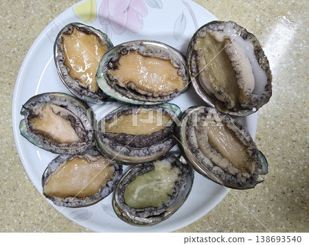 high quality fresh raw abalone high quality fresh raw abalone 138693540