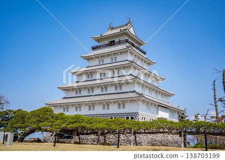 A view of Shimabara Castle (Shimabara City) 138703199