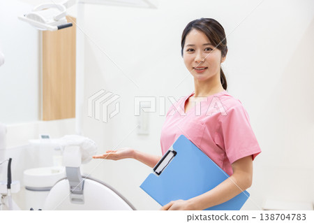 Portraits of dentists and dental hygienists Portraits of dentists and dental hygienists 138704783