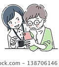 一幅插圖，描繪了一位老年婦女使用智慧型手機，另一位婦女在一旁看著她。 138706146