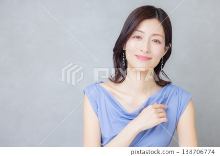 Beauty image for women in their 40s Beauty image for women in their 40s 138706774