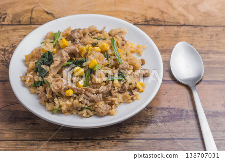 烤肉飯佐烤肉醬 烤肉飯佐烤肉醬 138707031