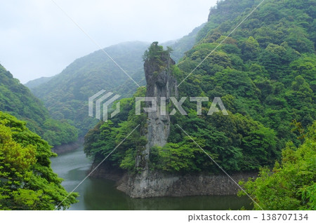 Nagato Gorge, Shigebeiwa Rock Nagato Gorge, Shigebeiwa Rock 138707134