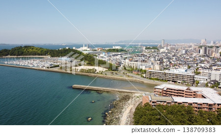 這是從福岡市西區大戶遊艇碼頭用無人機拍攝的空拍照片。 這是從福岡市西區大戶遊艇碼頭用無人機拍攝的空拍照片。 138709383
