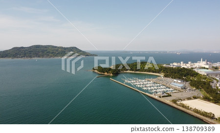 Aerial photography by drone from the yacht harbor in Odo, Nishi-ku, Fukuoka City. Aerial photography by drone from the yacht harbor in Odo, Nishi-ku, Fukuoka City. 138709389