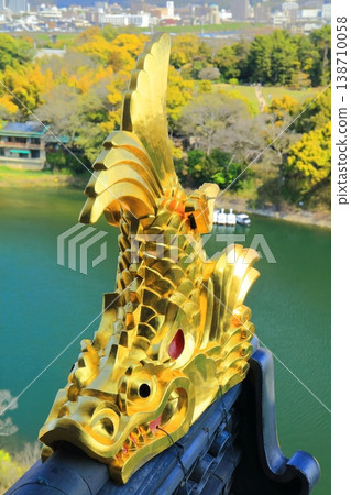 【岡山縣】岡山城天守閣和後樂園的金色鯱瓦 【岡山縣】岡山城天守閣和後樂園的金色鯱瓦 138710058