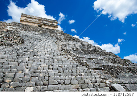 Temple of Kukulkan, pyramid in Chichen Itza, Temple of Kukulkan, pyramid in Chichen Itza, 138712597