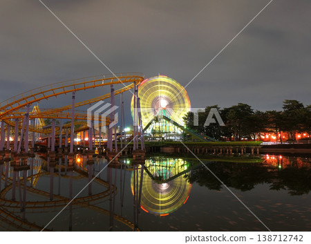 Nighttime cherry blossoms and Ferris wheel at Kazoji Park in Isezaki City (Part 2) Nighttime cherry blossoms and Ferris wheel at Kazoji Park in Isezaki City (Part 2) 138712742