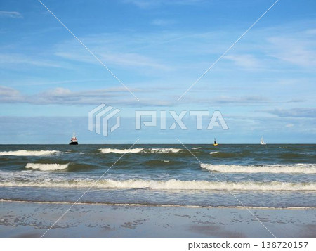 Summer on the North Sea: The coast of Oostende, Belgium 138720157