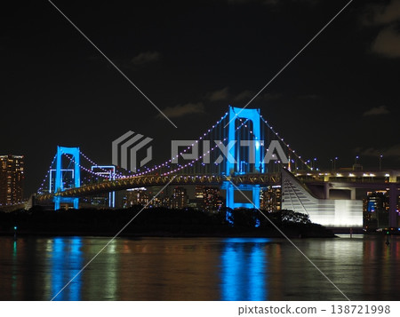 與橋樑的夜視圖 138721998
