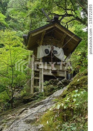 Motoise Ama-no-Iwato Shrine, Oe-cho, Fukuchiyama City, Kyoto Prefecture 138722893