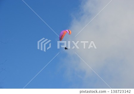 滑翔傘 138723142