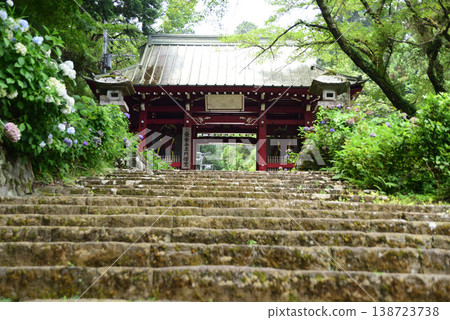 Ozuyama Sonjoji寺 138723738