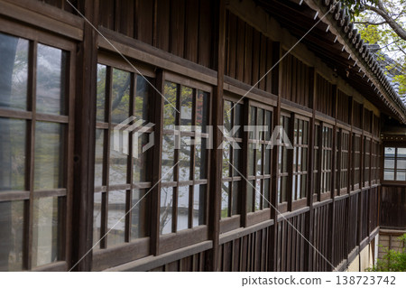 本道寺的春日景色 本道寺的春日景色 138723742