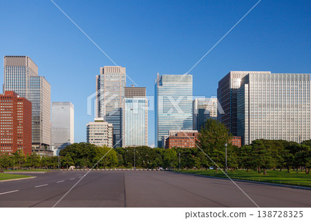 Tokyo Central Parks and Green Urban Spaces Tokyo Central Parks and Green Urban Spaces 138728325