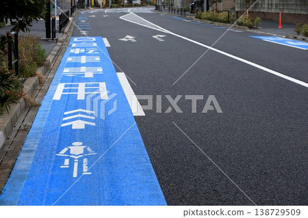 Bicycle lane image Bicycle lane image 138729509