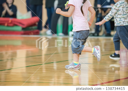 [幼兒園運動會障礙賽] 138734415