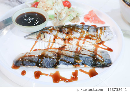 grilled fish, grilled mackerel or grilled saba with sauce or Japanese food grilled fish, grilled mackerel or grilled saba with sauce or Japanese food 138738641
