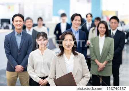 業務團隊 138740187