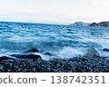 洶湧的波浪 138742351