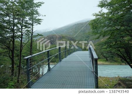 [Patagonia] Directions to Grey Lookout 138743540