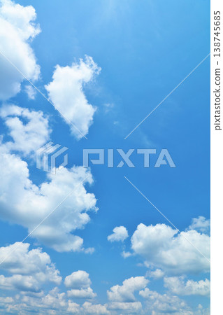 夏天藍天和雲彩 138745685