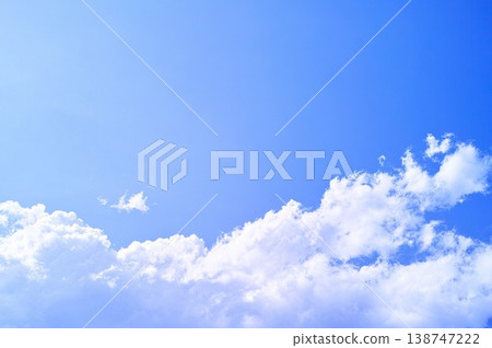 藍色的天空和雲圖像 藍色的天空和雲圖像 138747222
