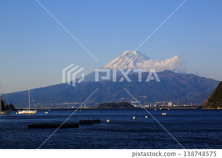 Mount Fuji in winter, as seen from northern Izu Mount Fuji in winter, as seen from northern Izu 138748575