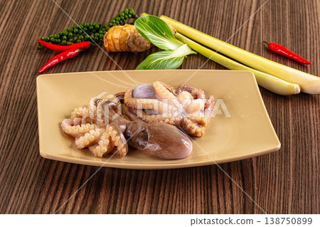 Delicous raw octopus for cooking 138750899