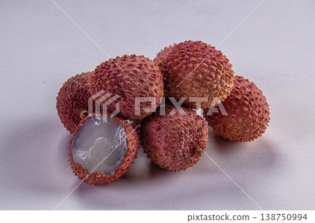 Tropical sweet juicy lichee fruit Tropical sweet juicy lichee fruit 138750994