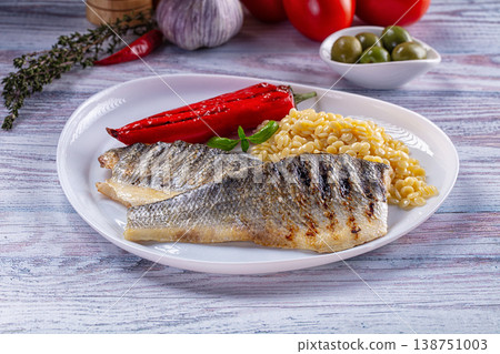 Grilled seabass fillet with ptitim 138751003