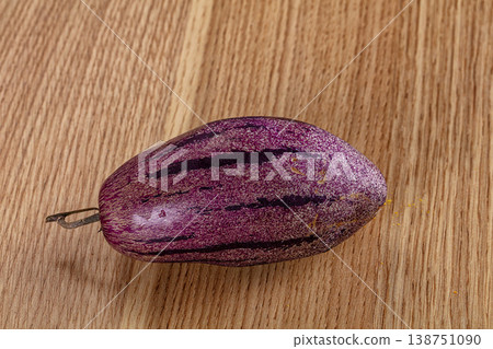 Fresh sweet exotic peppino melon Fresh sweet exotic peppino melon 138751090