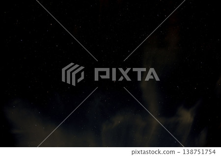 星星閃爍，點綴著夜空 138751754