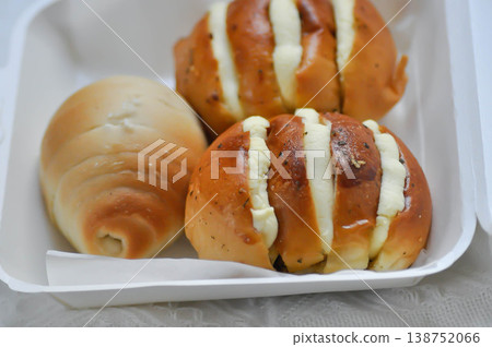 garlic bread or cheese bun, mozzarella cheese bun or bun with cheese and Shio Pan garlic bread or cheese bun, mozzarella cheese bun or bun with cheese and Shio Pan 138752066