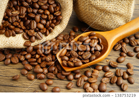 Coffee bean for drink in morning, nature food. Coffee bean for drink in morning, nature food. 138753219