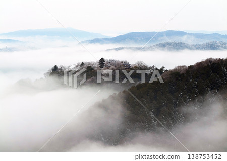 Winter sea of clouds and Bitchu Matsuyama Castle (castle in the sky) 25528 Winter sea of clouds and Bitchu Matsuyama Castle (castle in the sky) 25528 138753452