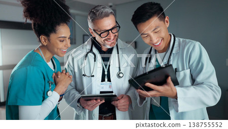 Doctors, nurses and tablet with healthcare success, applause and celebration of hospital results or solution. Happy medical team, mentor and students on digital technology for hospital news or goals 138755552
