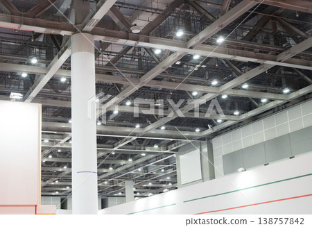 Trade fair venue, exhibition hall, steel frame, truss, framework, ceiling 138757842